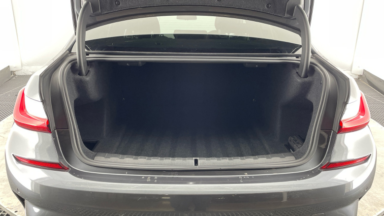 BMW 3 Series 320i xDrive M Sport 4dr Step Auto Petrol Saloon